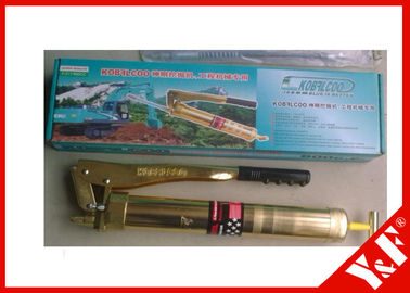 L'impugnatura a pistola resistente degli ingrassatori a siringa di Kobleco fissa il colore dorato dei doppi cilindri